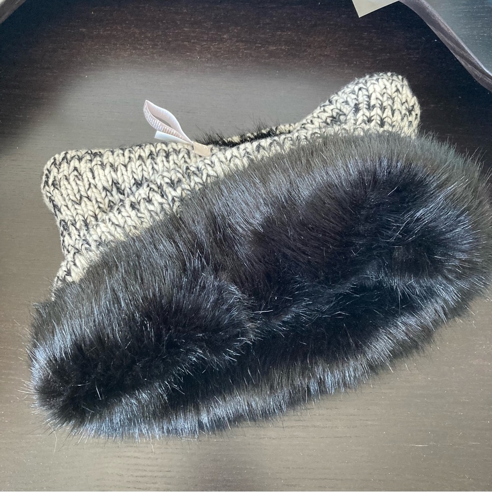 Banana Republic black and grey faux fur snood